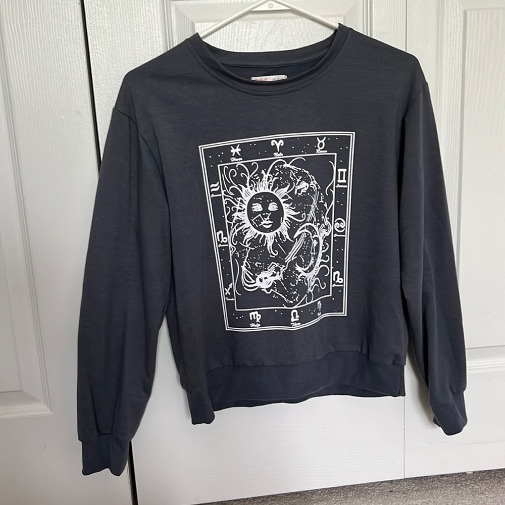 graphic long sleeve